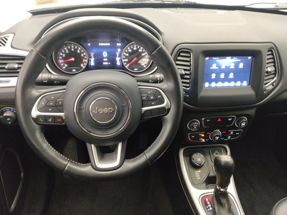 Used 2018 Jeep Compass Latitude w/ Popular Equipment Group AWD/4WD image 22