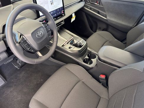 New 2026 Toyota C-HR AWD/4WD image 10