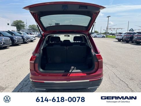 Used 2021 Volkswagen Tiguan SE FWD image 14