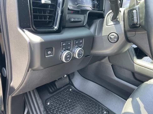 Used 2025 GMC Sierra 1500 AT4 w/ AT4 Premium Package AWD/4WD image 23