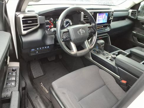 Used 2023 Toyota Tundra SR5 w/ SR5 Convenience Package AWD/4WD image 14