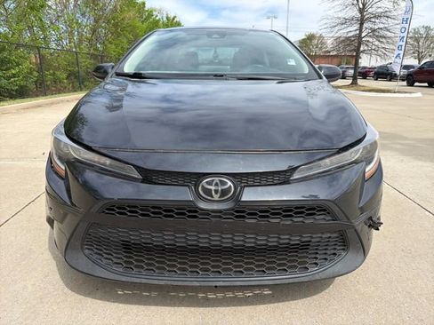 Used 2022 Toyota Corolla LE image 8