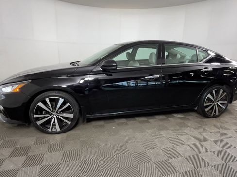 Used 2021 Nissan Altima 2.5 Platinum AWD/4WD image 10
