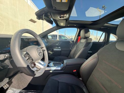 Used 2025 Mercedes-Benz GLA 35 AMG 4MATIC image 8