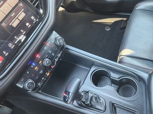 Used 2024 Dodge Durango GT image 33