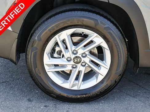 Certified 2025 Hyundai Tucson SE FWD image 8