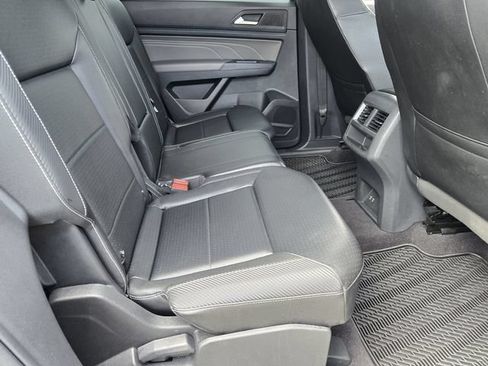 Used 2021 Volkswagen Atlas Cross Sport SE FWD image 14