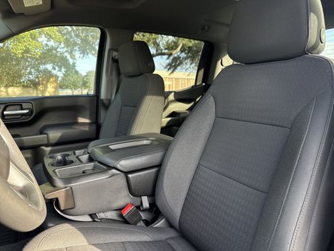 Used 2022 Chevrolet Silverado 1500 Custom w/ LPO, Dark Essentials Package image 6