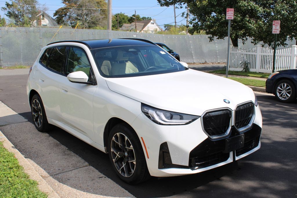 Used 2025 BMW X3 xDrive30i AWD/4WD image 4