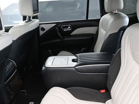 Used 2019 INFINITI QX80 Limited w/ All-Season Package image 26