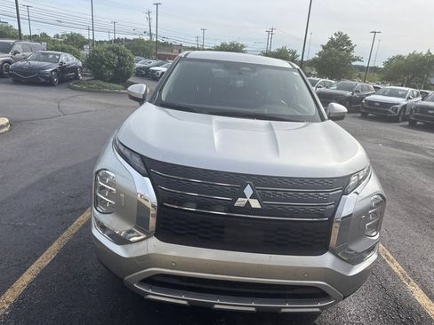 Used 2022 Mitsubishi Outlander SE AWD/4WD image 8