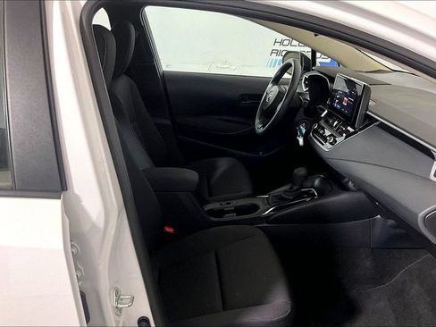 Used 2026 Toyota Corolla LE FWD image 6