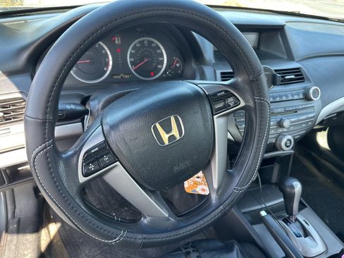 Used 2011 Honda Accord LX-P image 9