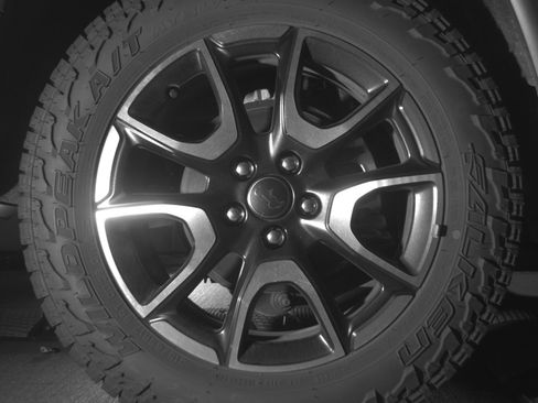 Used 2025 Jeep Compass Trailhawk AWD/4WD image 15