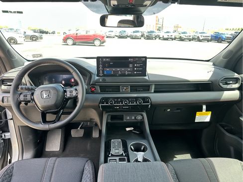 New 2026 Honda Pilot Sport image 21