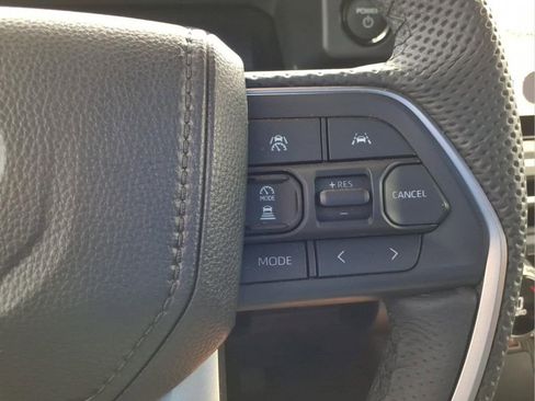Used 2025 Toyota Tacoma Limited AWD/4WD image 27