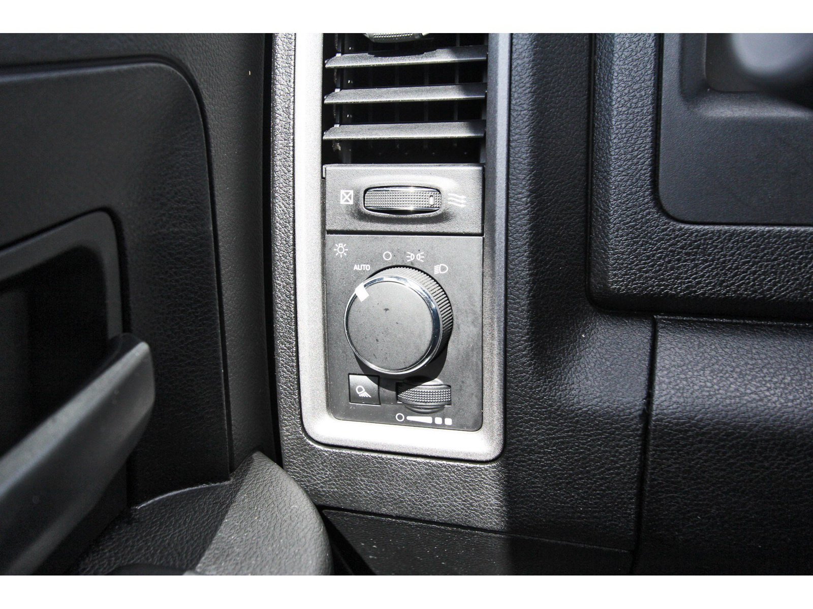 Used 2021 RAM 1500 Tradesman RWD image 18