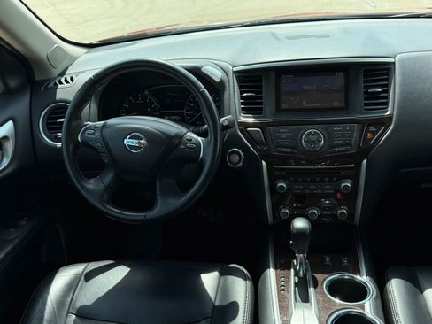 Used 2014 Nissan Pathfinder SL w/ SL Premium Package FWD image 12