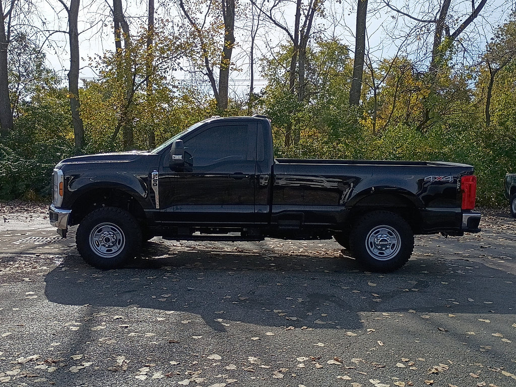 Used 2026 Ford F250 XL w/ XL Off-Road Package AWD/4WD image 6