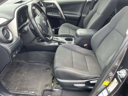 Used 2017 Toyota RAV4 XLE image 13