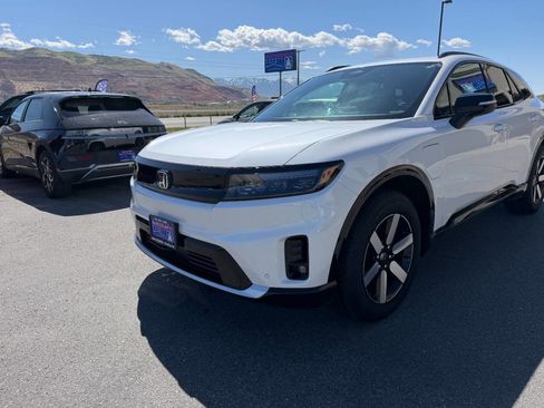 Used 2025 Honda Prologue Touring image 3