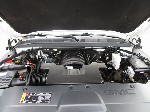 Used 2018 GMC Yukon XL SLT image 9