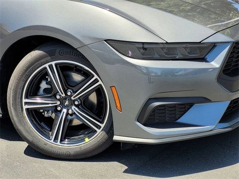 New 2025 Ford Mustang Coupe image 5