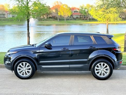 Used 2015 Land Rover Range Rover Evoque Pure image 4