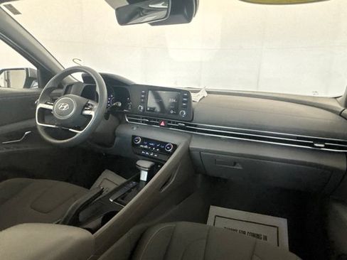 Used 2023 Hyundai Elantra SEL FWD image 23