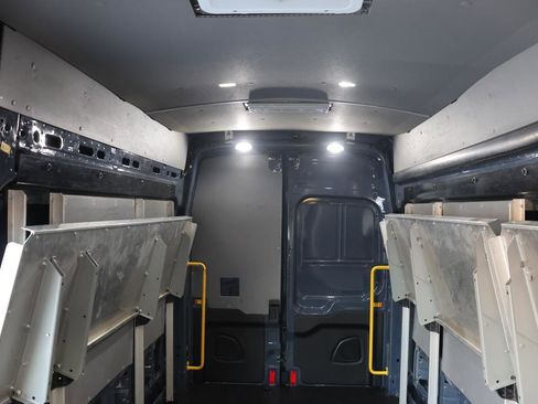 Used 2020 Ford Transit 250 148 High Roof Extended image 9