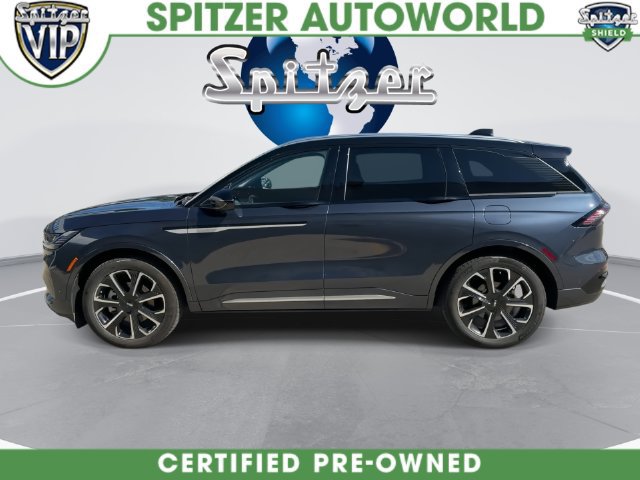 Used 2024 Lincoln Nautilus Reserve w/ Equipment Group 202A AWD/4WD image 7