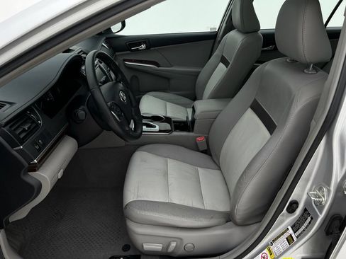 Used 2012 Toyota Camry XLE FWD image 14