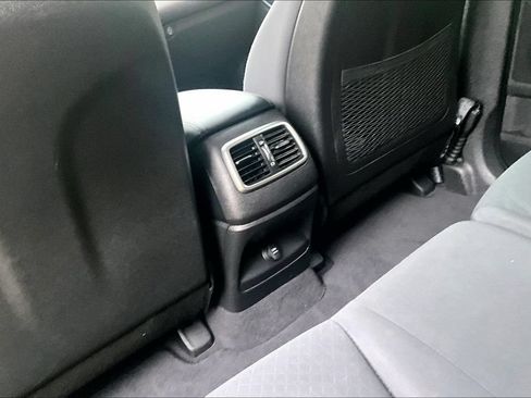 Used 2018 Kia Sorento L FWD image 33