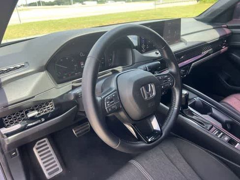 Used 2023 Honda Accord Sport image 15