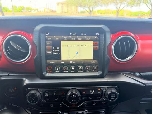 Used 2019 Jeep Wrangler Unlimited Rubicon image 18