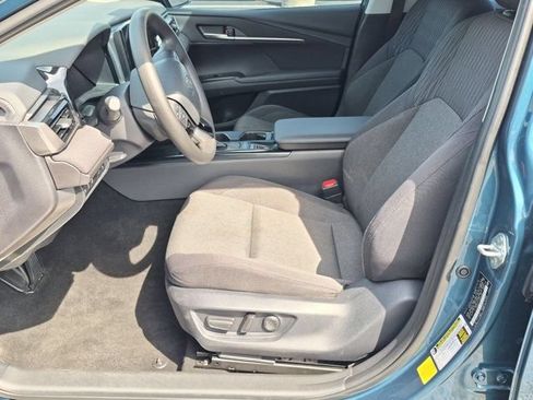 Used 2026 Toyota Camry LE w/ Convenience Package FWD image 9