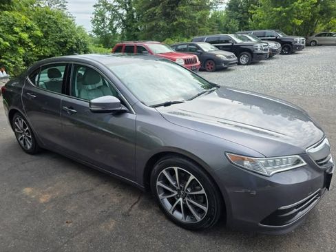 Used 2017 Acura TLX V6 FWD image 3