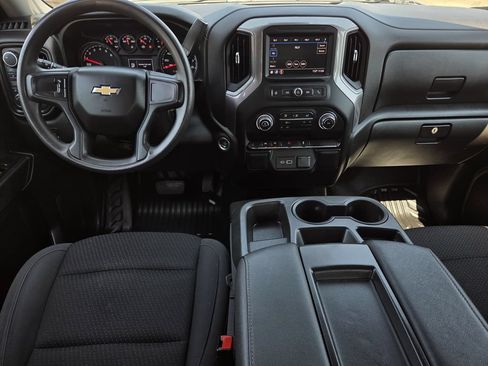 Used 2022 Chevrolet Silverado 1500 W/T AWD/4WD image 9
