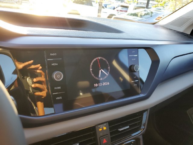 Certified 2023 Volkswagen Taos SE w/ Panoramic Sunroof Package FWD image 25