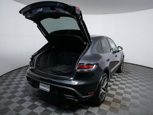 Used 2026 Porsche Macan AWD/4WD image 28