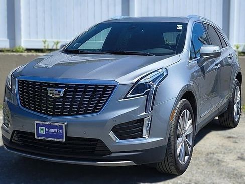 Used 2024 Cadillac XT5 Premium Luxury image 1