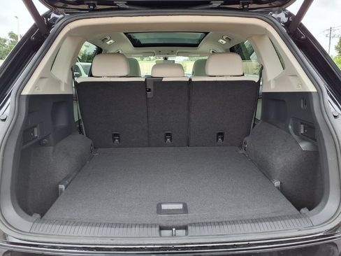 Used 2019 Volkswagen Tiguan SEL AWD/4WD image 13