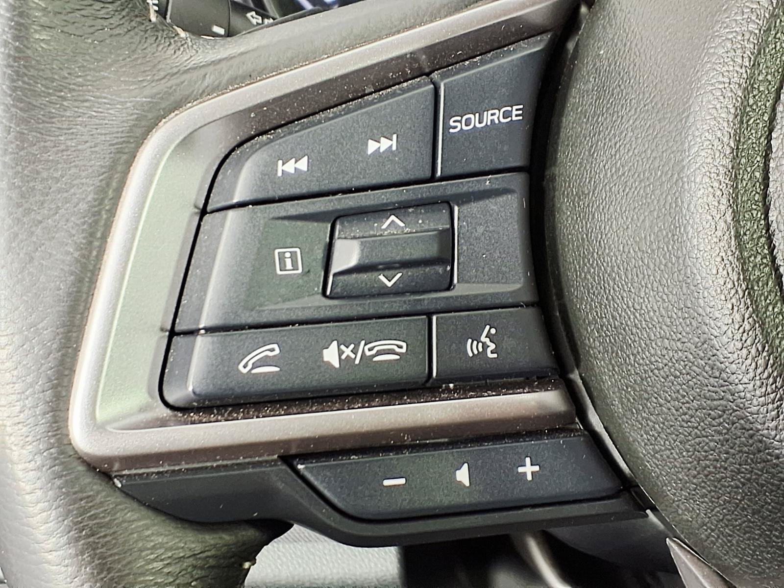 Used 2025 Subaru Outback Premium AWD/4WD image 17