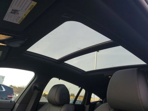 Certified 2024 BMW X6 xDrive40i w/ Parking Assistance Package image 8