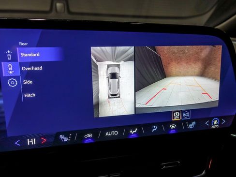 New 2026 Chevrolet Equinox EV LT image 18