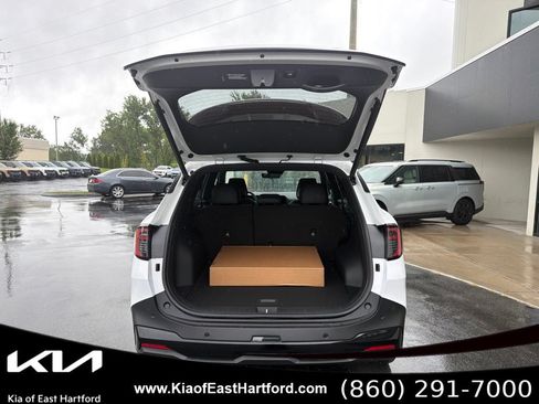New 2026 Kia Sportage X-Line w/ X-Line Technology Package AWD/4WD image 15