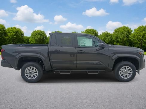 New 2026 Toyota Tacoma SR5 AWD/4WD image 8