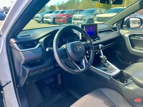 Used 2024 Toyota RAV4 SE w/ Weather & Moonroof Package AWD/4WD image 12