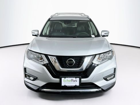 Used 2019 Nissan Rogue SL FWD image 2