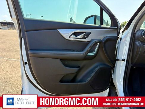 Used 2023 Chevrolet Blazer LT image 16